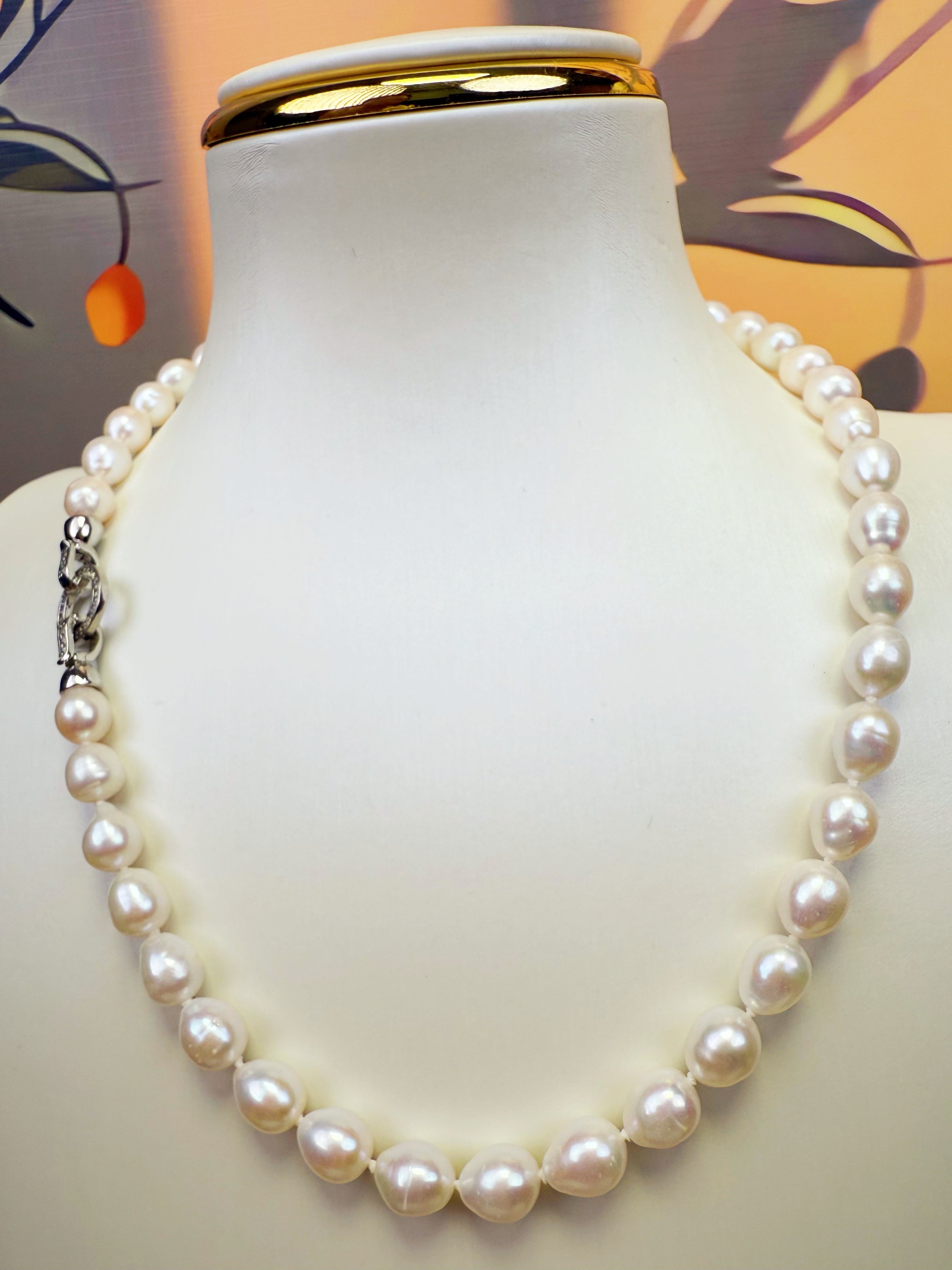 Natural Baroque Necklace (Freshwater)