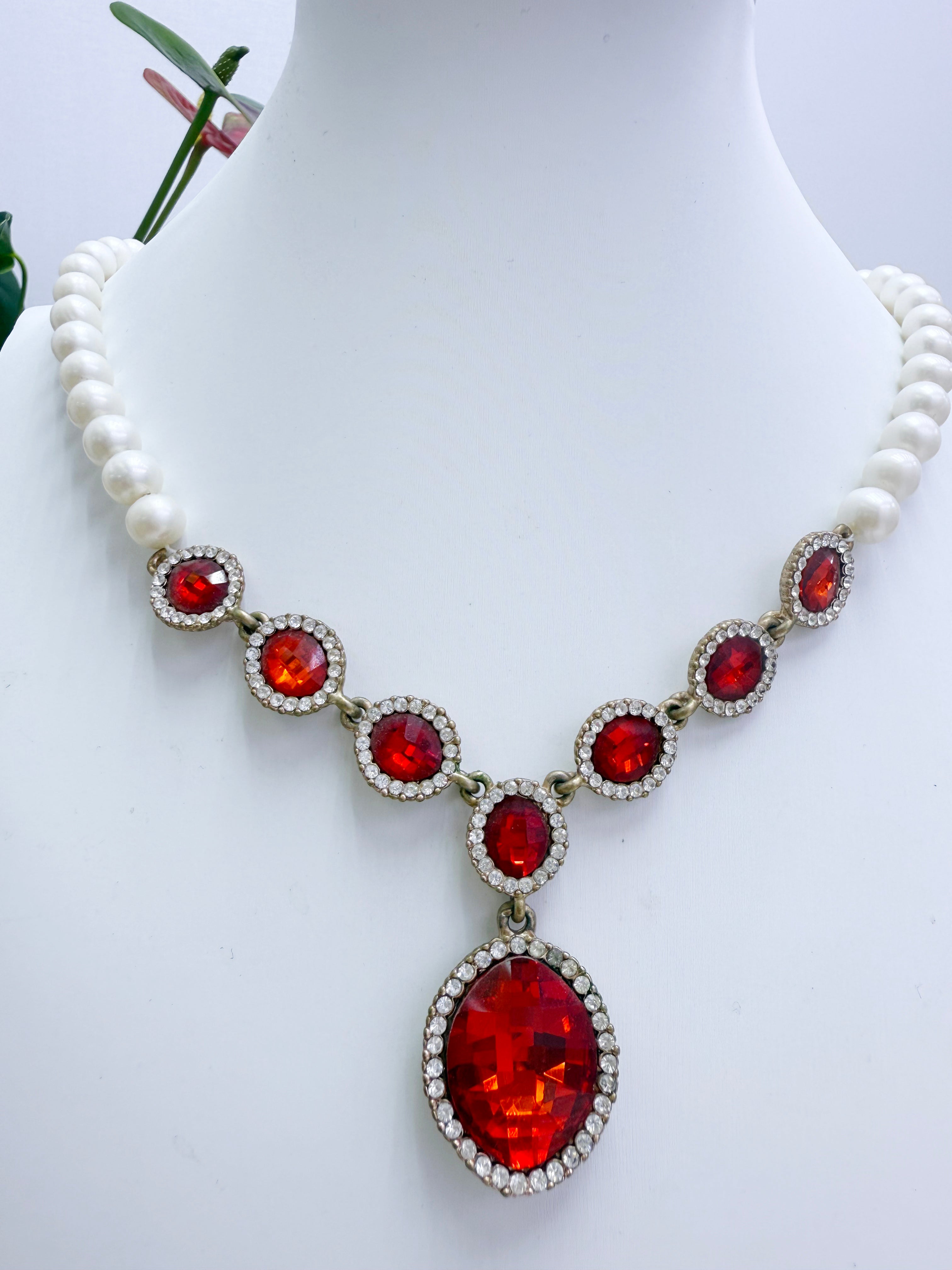 Red Crystal Pearl Necklace