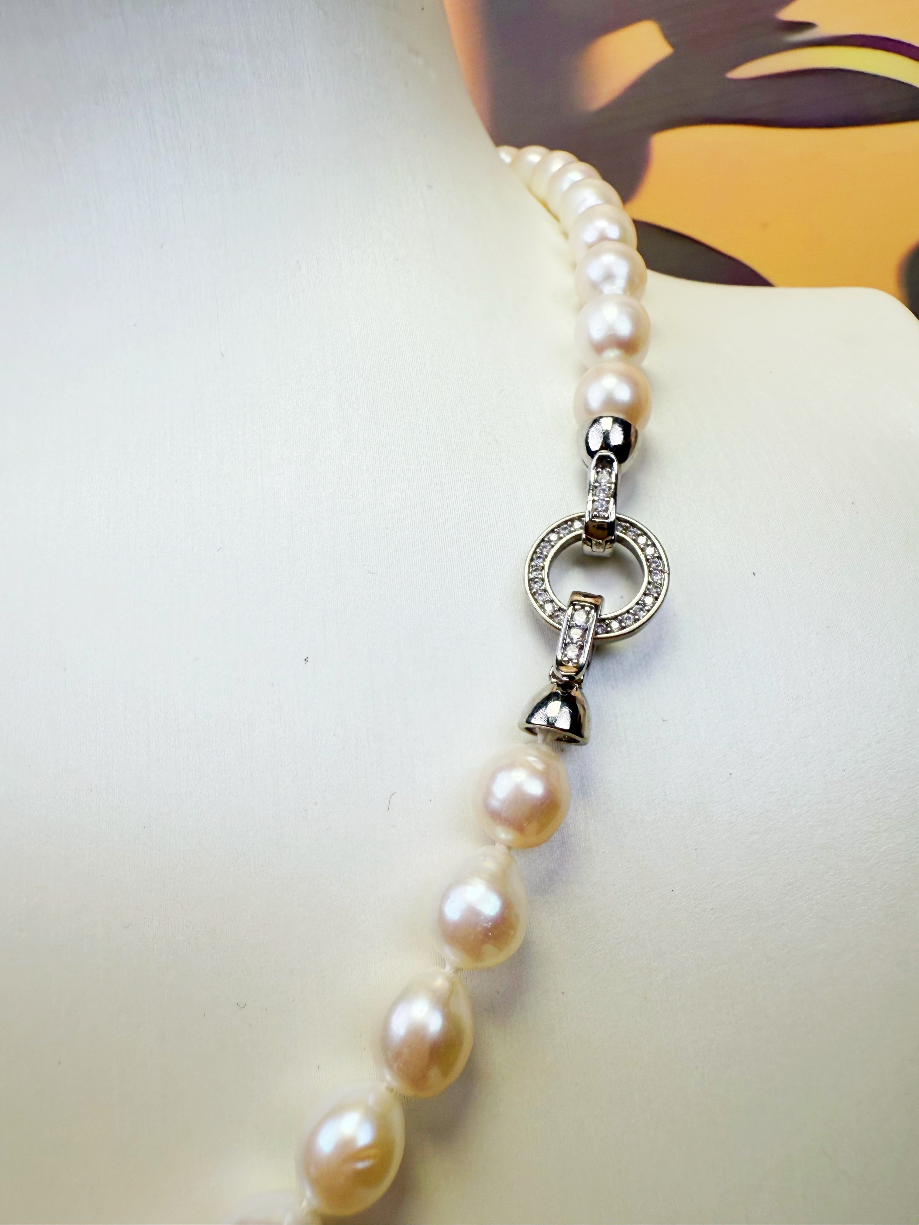 Natural Baroque Necklace (Freshwater)